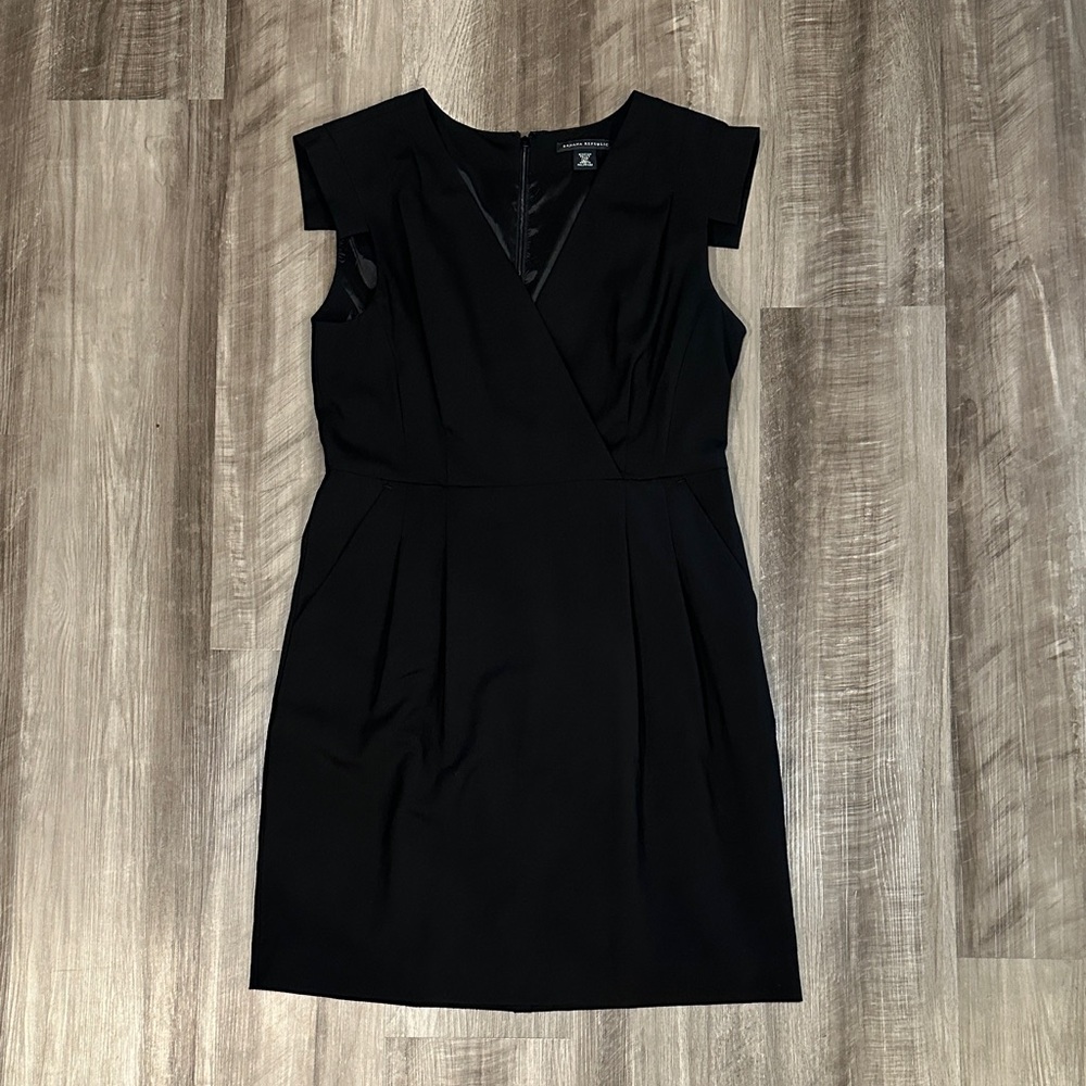 Banana Republic Stretch Wool Blend Wrap V Cut Cap Sleeve Dress - 12P